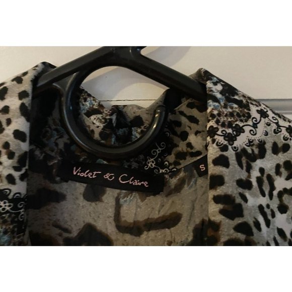 Violet & Claire Fringe Front blouse in size S in Cheetah/Floral Print NWT - Picture 3 of 6